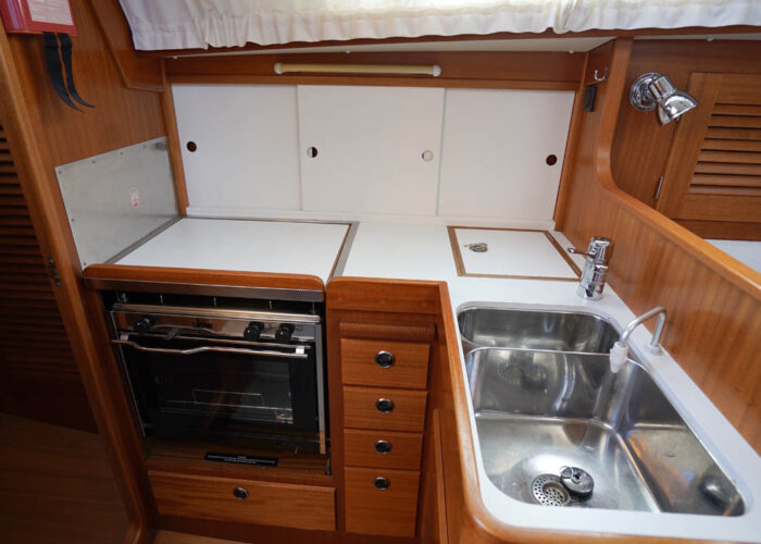 Hallberg-Rassy 34 24