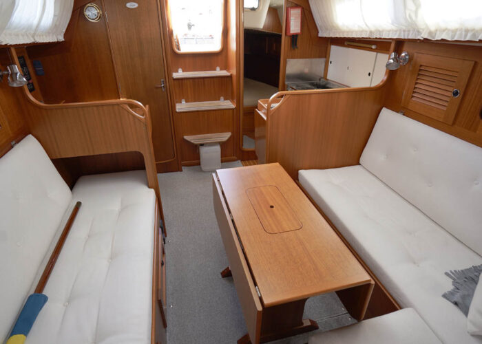 Hallberg-Rassy 34 35