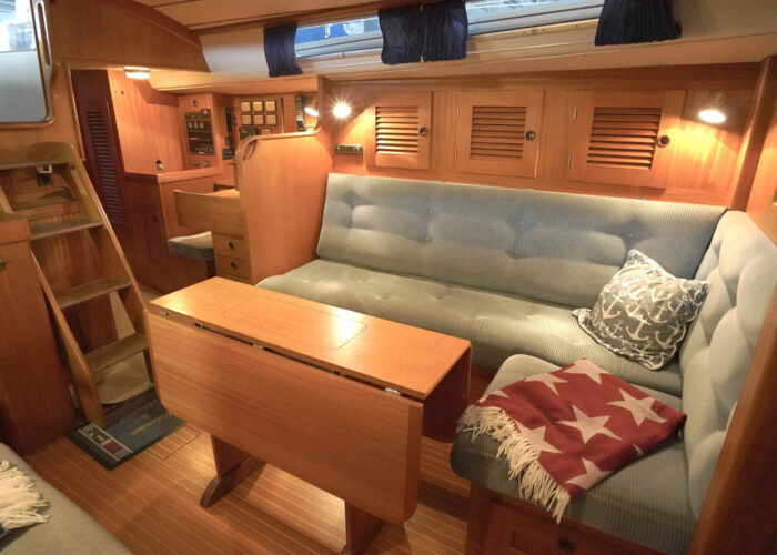 Hallberg-Rassy 36 27