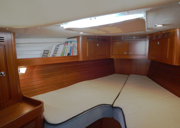 Hallberg-Rassy 412 33