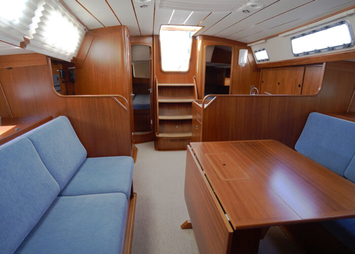 Hallberg-Rassy 412 37