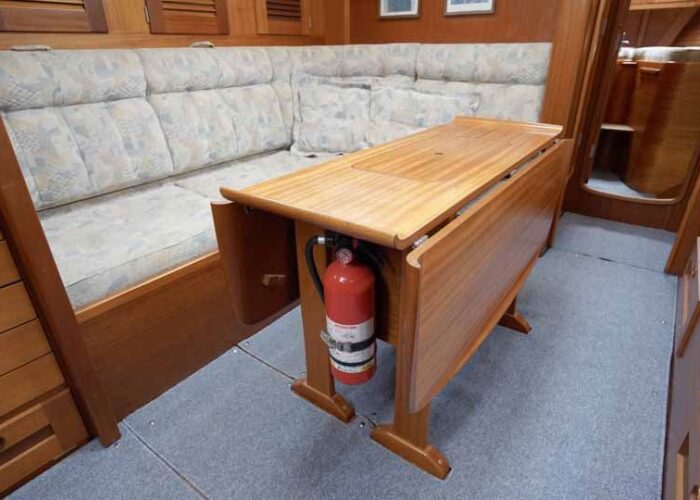 Hallberg-Rassy 39 14