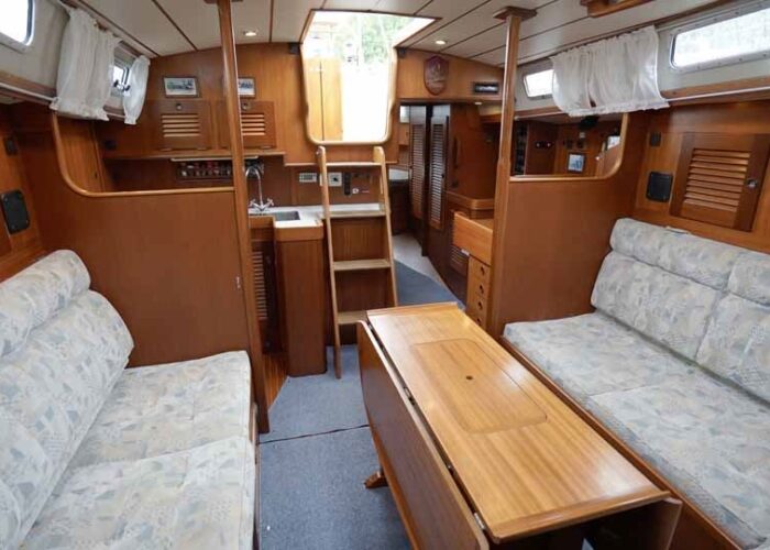 Hallberg-Rassy 39 23