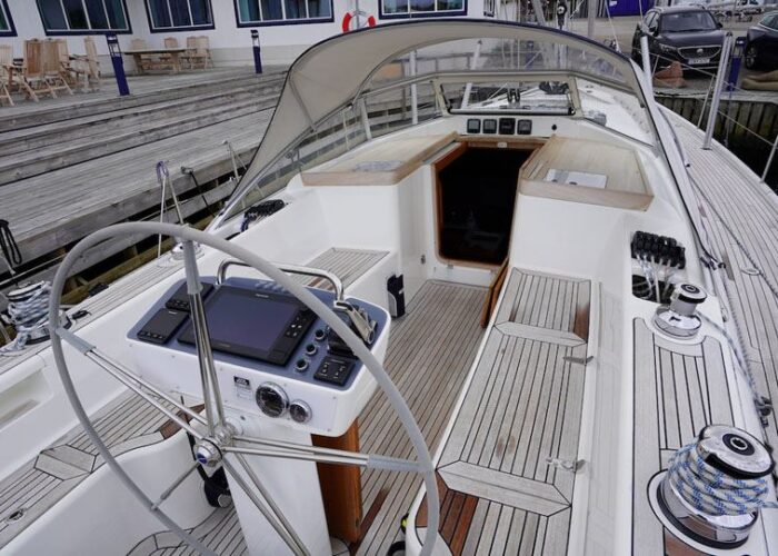 Hallberg-Rassy 412 25