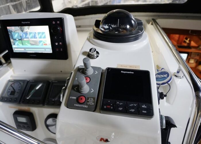 Nauticat 42 18