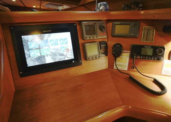 Nauticat 42 23