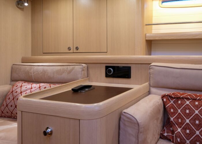 Arcona 435 Carbon, ELINE V 23