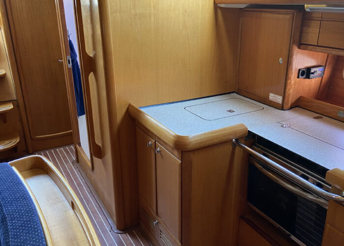 Bavaria 46 13