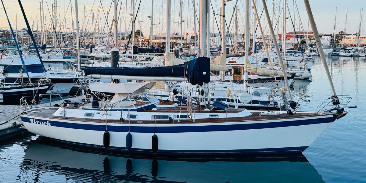 Hallberg-Rassy 45 1 Main