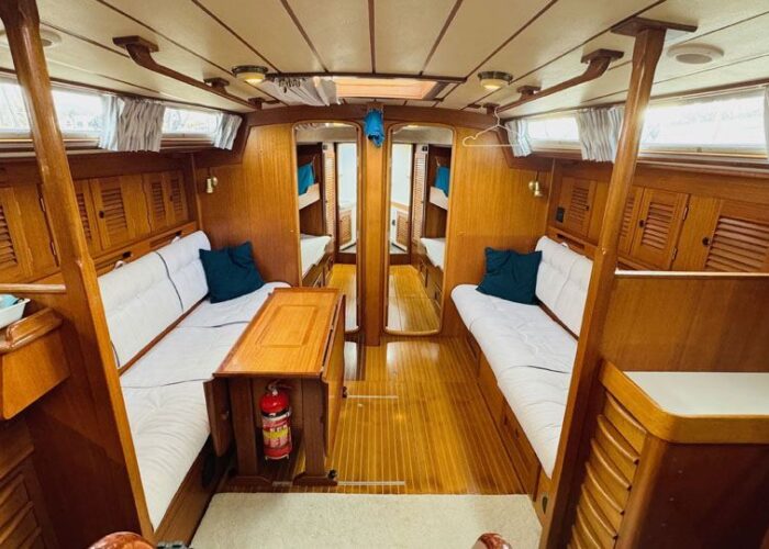 Hallberg-Rassy 45 33