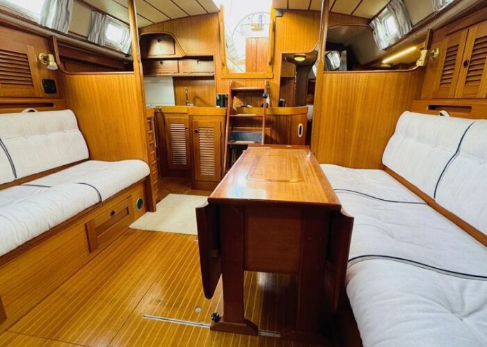 Hallberg-Rassy 45 44