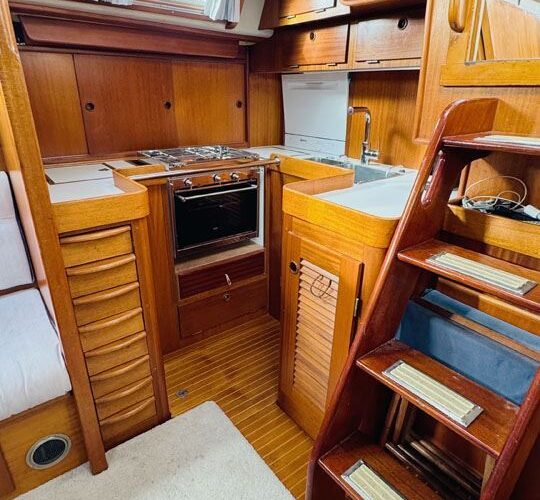 Hallberg-Rassy 45 45