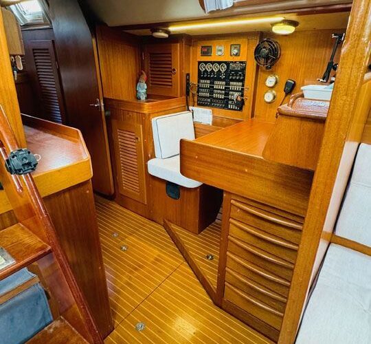 Hallberg-Rassy 45 48
