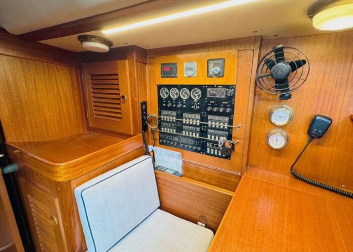 Hallberg-Rassy 45 50