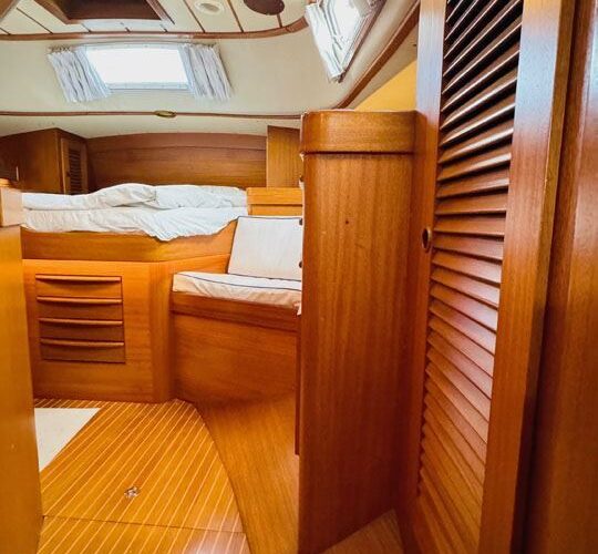 Hallberg-Rassy 45 52