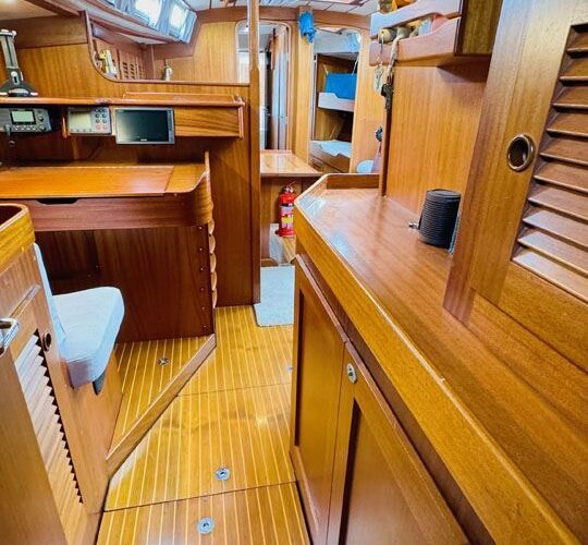 Hallberg-Rassy 45 58