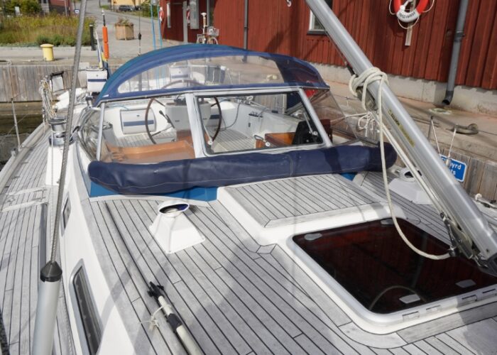 Hallberg-Rassy 43, SID 20