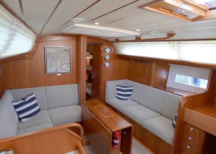 Hallberg-Rassy 44 104