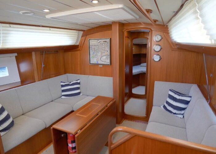 Hallberg-Rassy 44 105