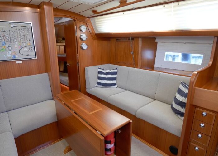 Hallberg-Rassy 44 107
