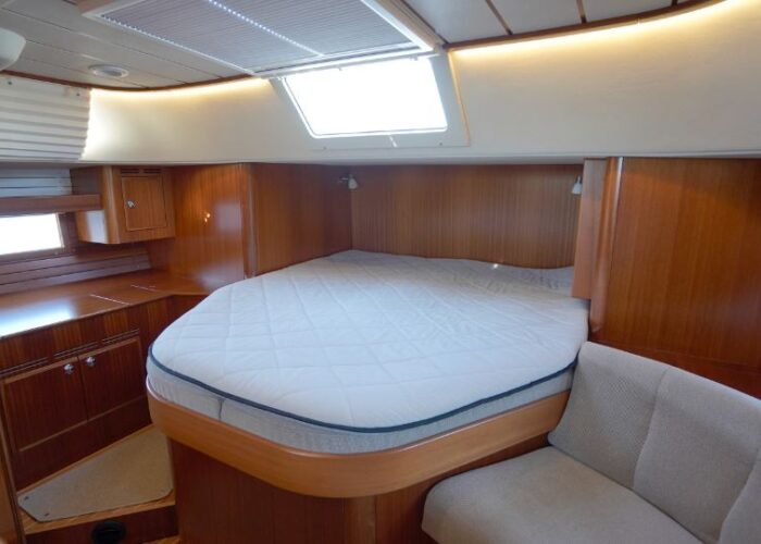 Hallberg-Rassy 44 117