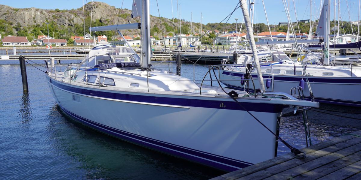 Hallberg-Rassy 44 1 Main