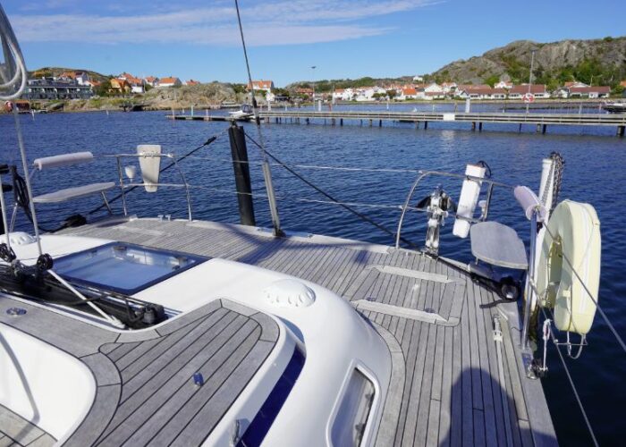 Hallberg-Rassy 44 25