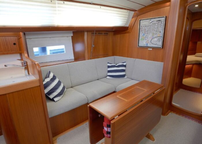 Hallberg-Rassy 44 50