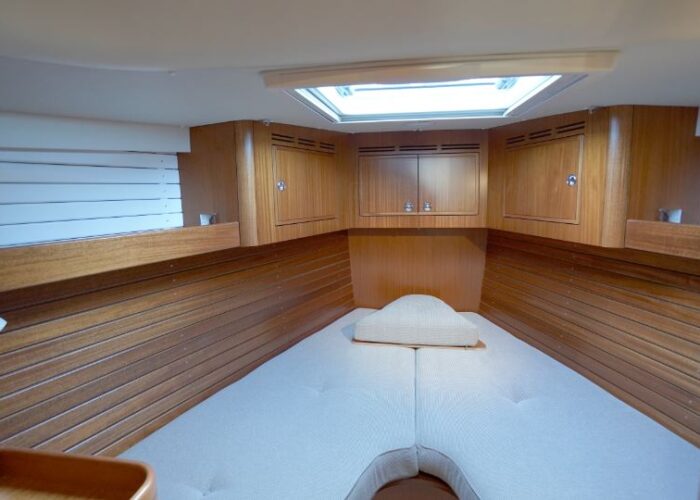Hallberg-Rassy 44 68