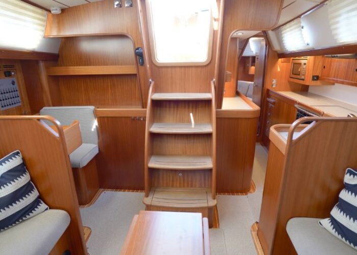 Hallberg-Rassy 44 78