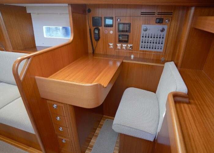 Hallberg-Rassy 44 80