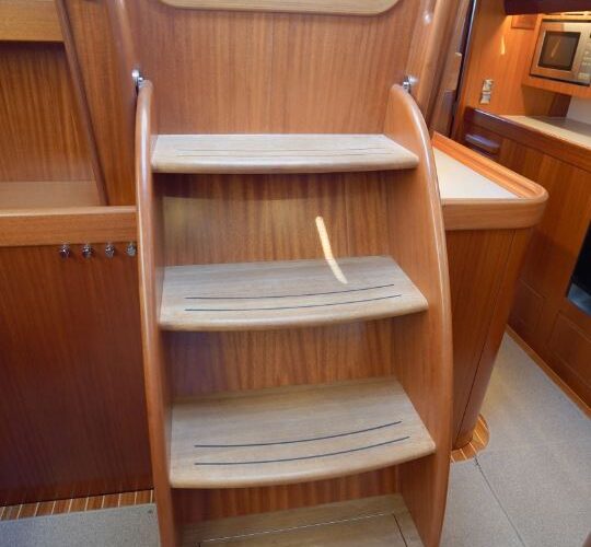 Hallberg-Rassy 44 83