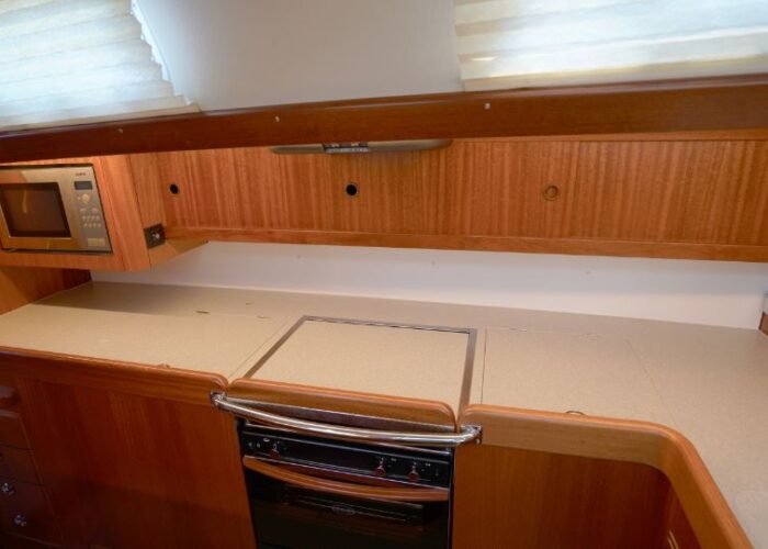Hallberg-Rassy 44 85