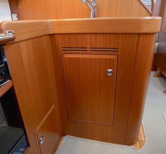 Hallberg-Rassy 44 87