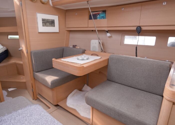 Dufour 410 Grand Large 29