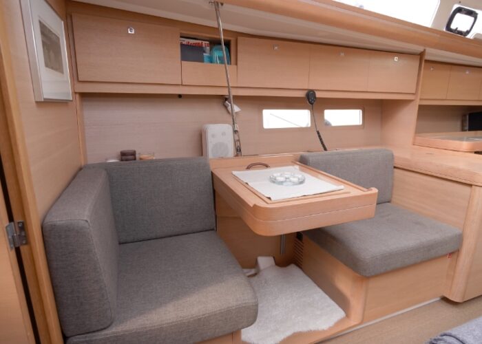 Dufour 410 Grand Large 33