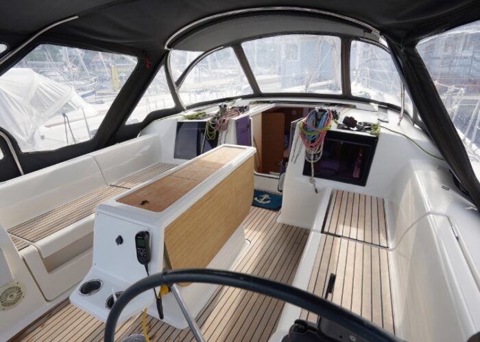 Dufour 410 Grand Large 4