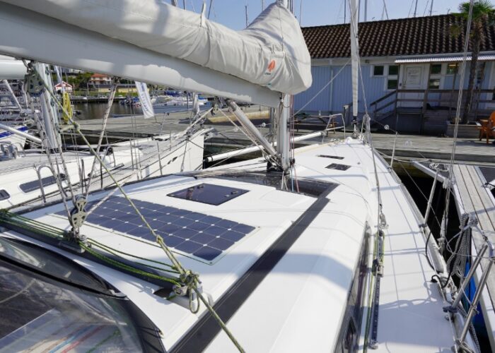Dufour 410 Grand Large 7