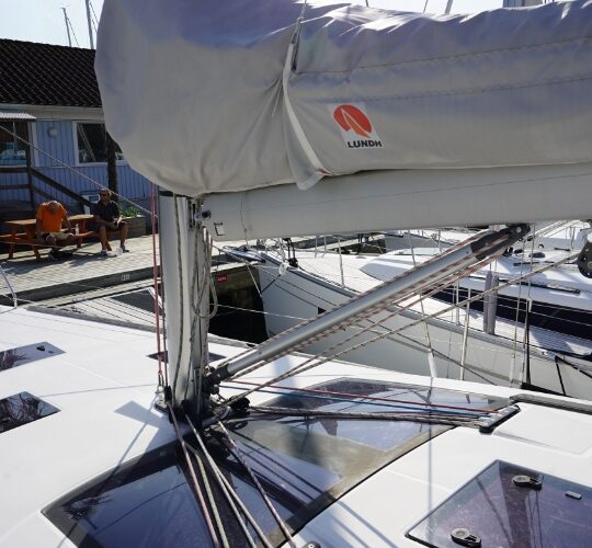 Dufour 410 Grand Large 9
