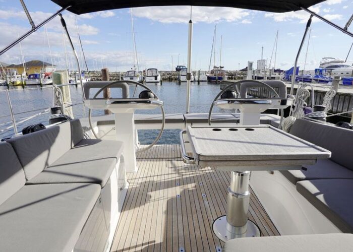 Bavaria Vision 42 12