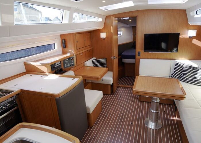 Bavaria Vision 42 14