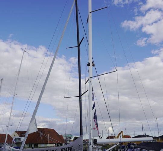 Bavaria Vision 42 2
