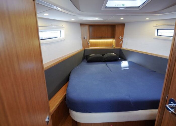 Bavaria Vision 42 20