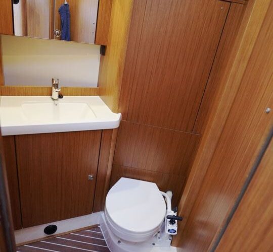 Bavaria Vision 42 21