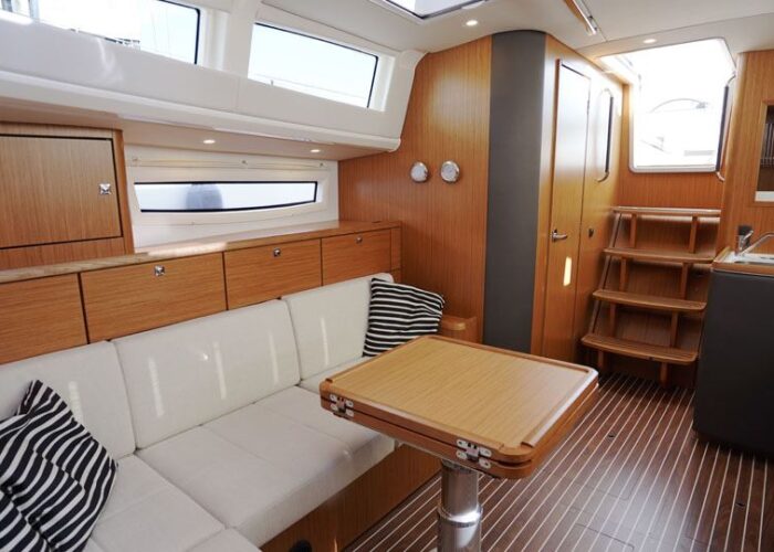 Bavaria Vision 42 22