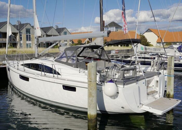 Bavaria Vision 42 33