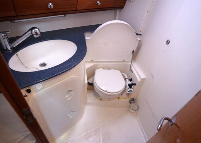 Bavaria 36, VIRUS X 28