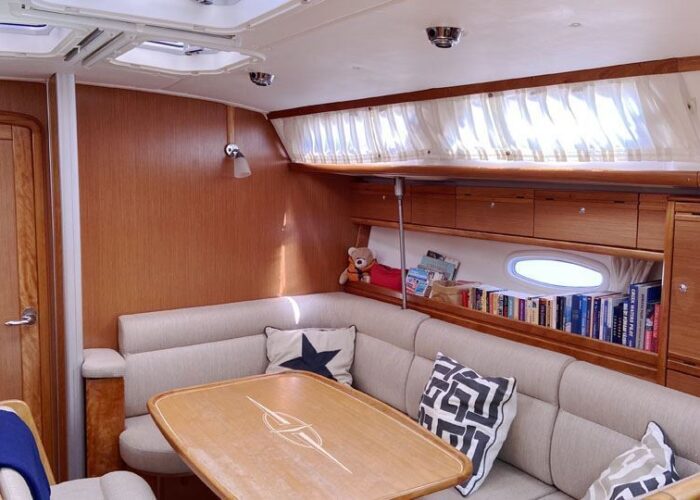 Bavaria Cruiser 40 10