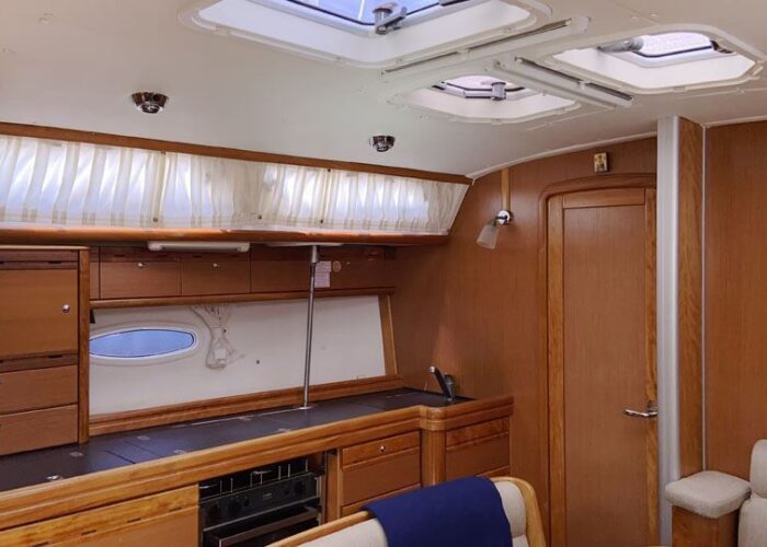 Bavaria Cruiser 40 13