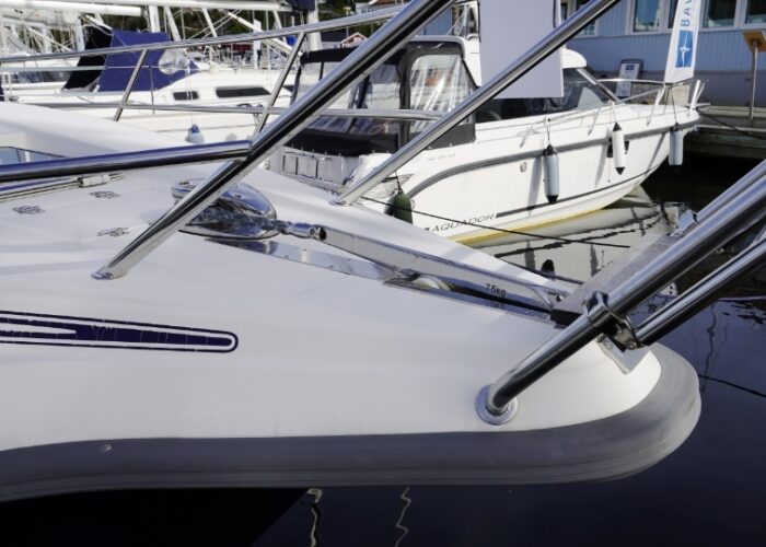 Nimbus 320 Coupe 4